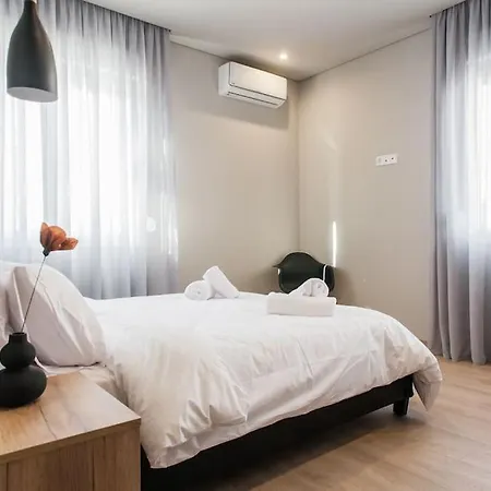 Deluxe 2bdr - Near Metro And Port Apartment